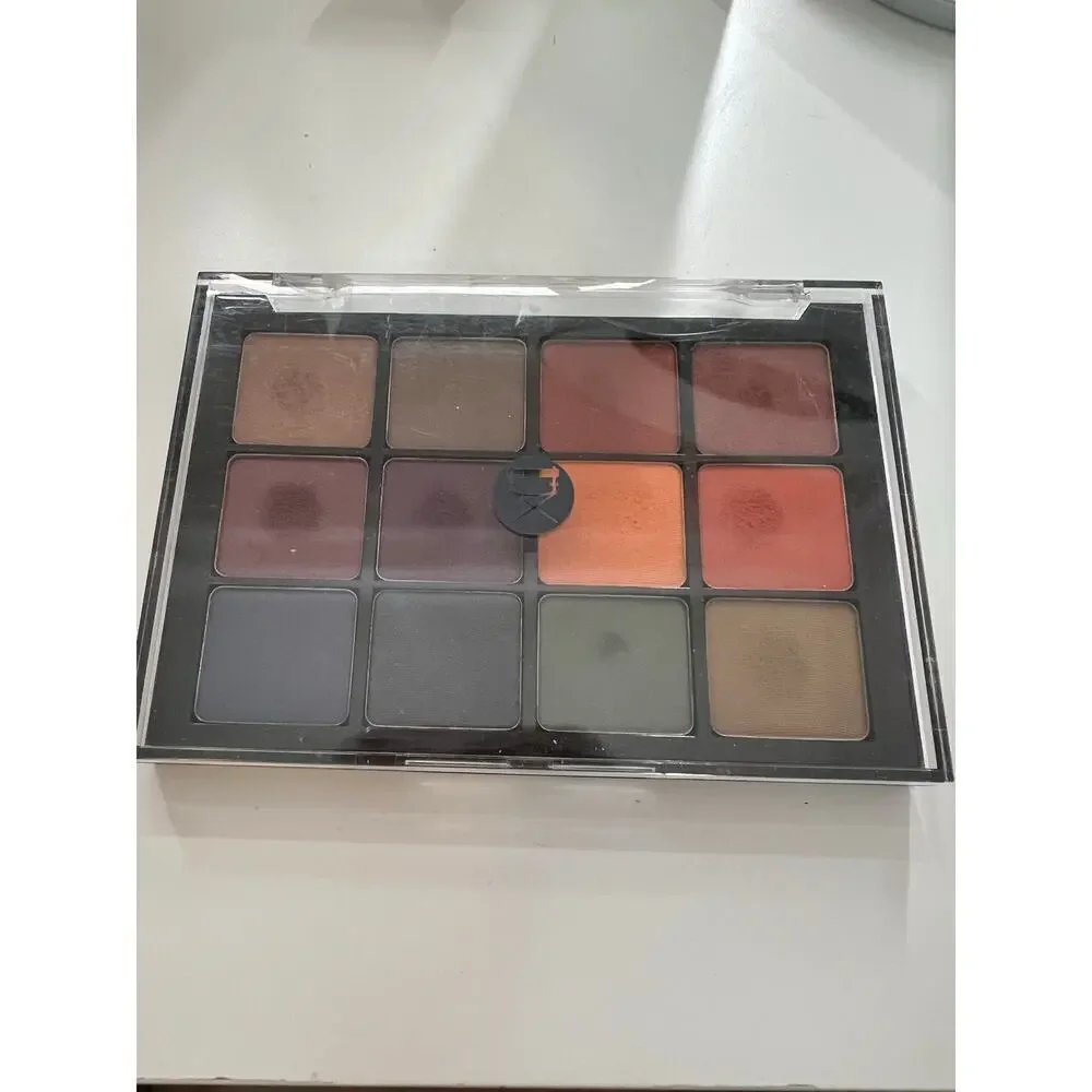 Viseart professional make up dark matte 04 eyeshadow palette 12 pan preowned